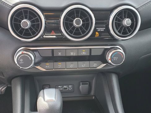 New 2025 Nissan Sentra SV w/ Trunk Package image 21