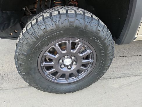 Used 2022 Chevrolet Colorado ZR2 w/ Colorado ZR2 Bison Edition image 21