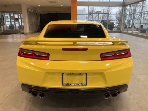 Used 2017 Chevrolet Camaro SS RWD image 6