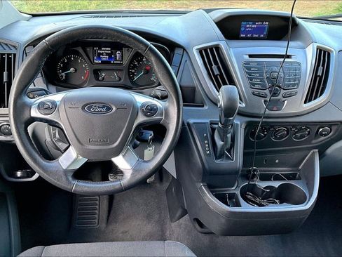 Used 2016 Ford Transit 150 XLT image 5