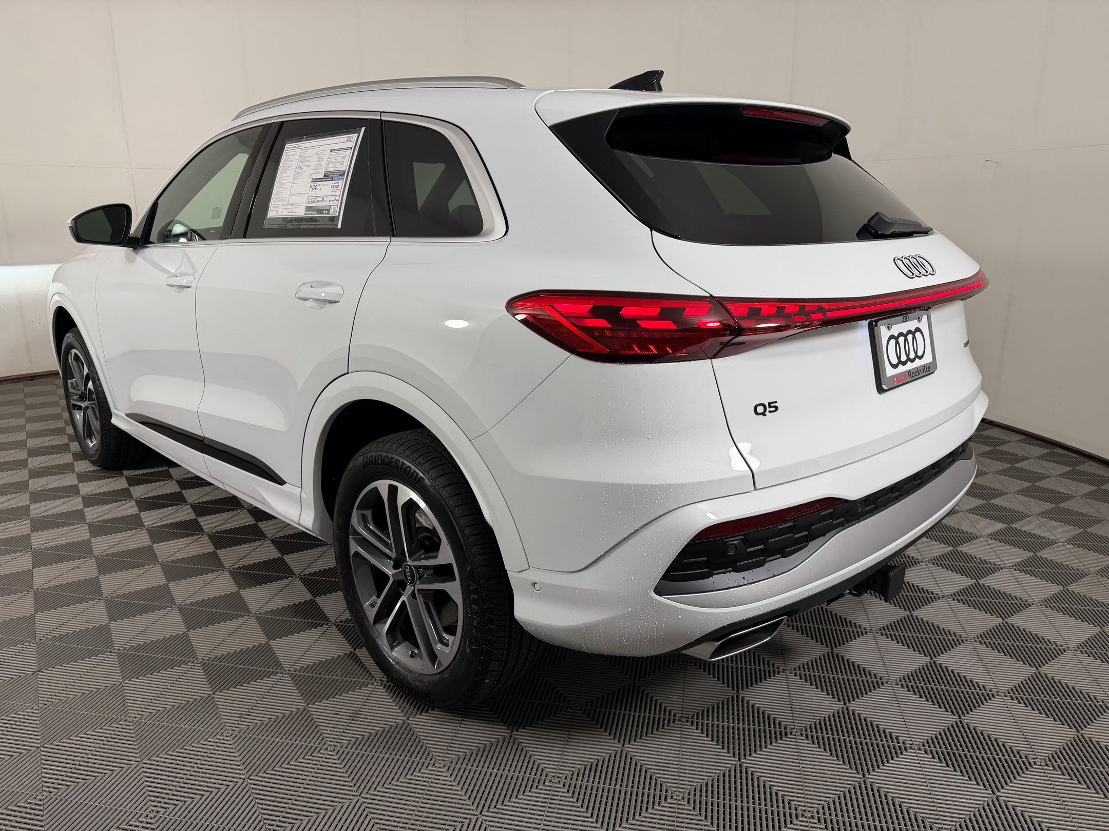 New 2026 Audi Q5 Premium AWD/4WD image 3