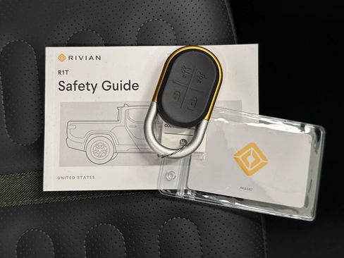 Used 2023 Rivian R1T Adventure image 38