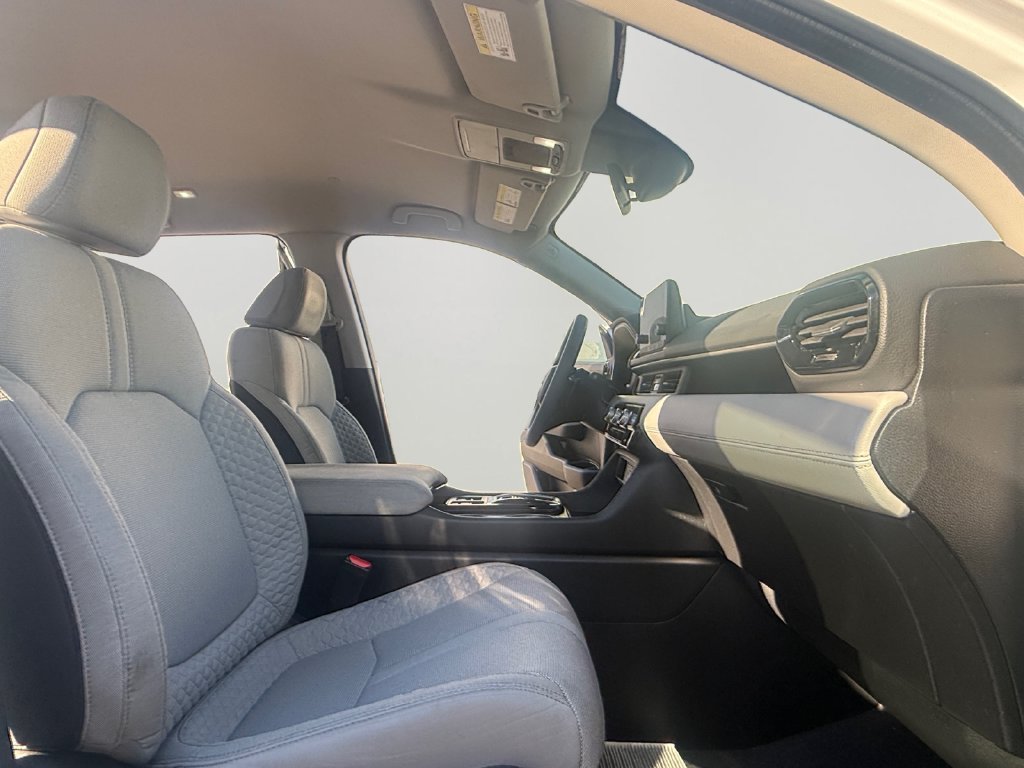 Used 2023 Honda Pilot LX image 23