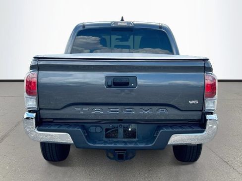 Used 2021 Toyota Tacoma TRD Off-Road AWD/4WD image 23