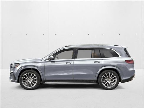 New 2026 Mercedes-Benz GLS 580 4MATIC image 3