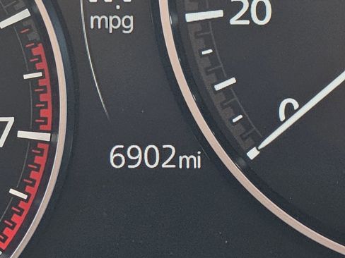 Used 2025 MAZDA MAZDA3 Hatchback w/Premium Plus Pkg image 19