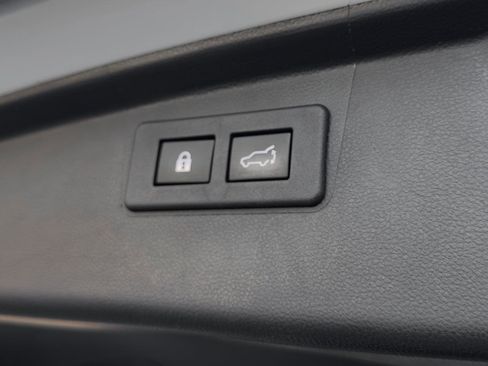 Used 2021 Subaru Outback Touring XT image 9