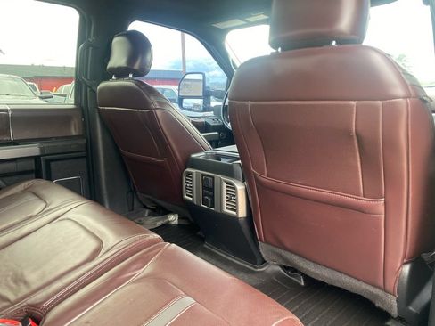 Used 2017 Ford F250 Platinum w/ Platinum Ultimate Package AWD/4WD image 29