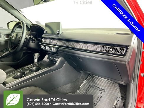Used 2025 Honda Civic Sport image 27