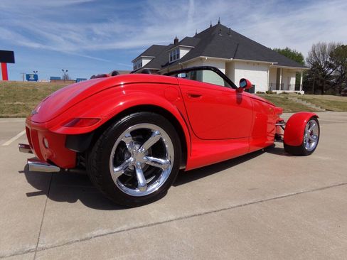 Used 1999 Plymouth Prowler image 28