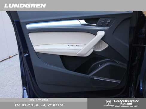 Certified 2025 Audi Q5 2.0T Premium Plus image 11