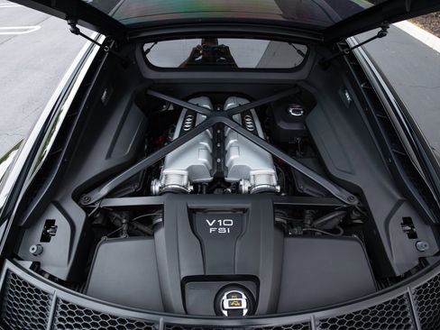 Used 2018 Audi R8 V10 image 62