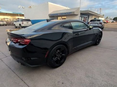 Used 2024 Chevrolet Camaro LT image 8