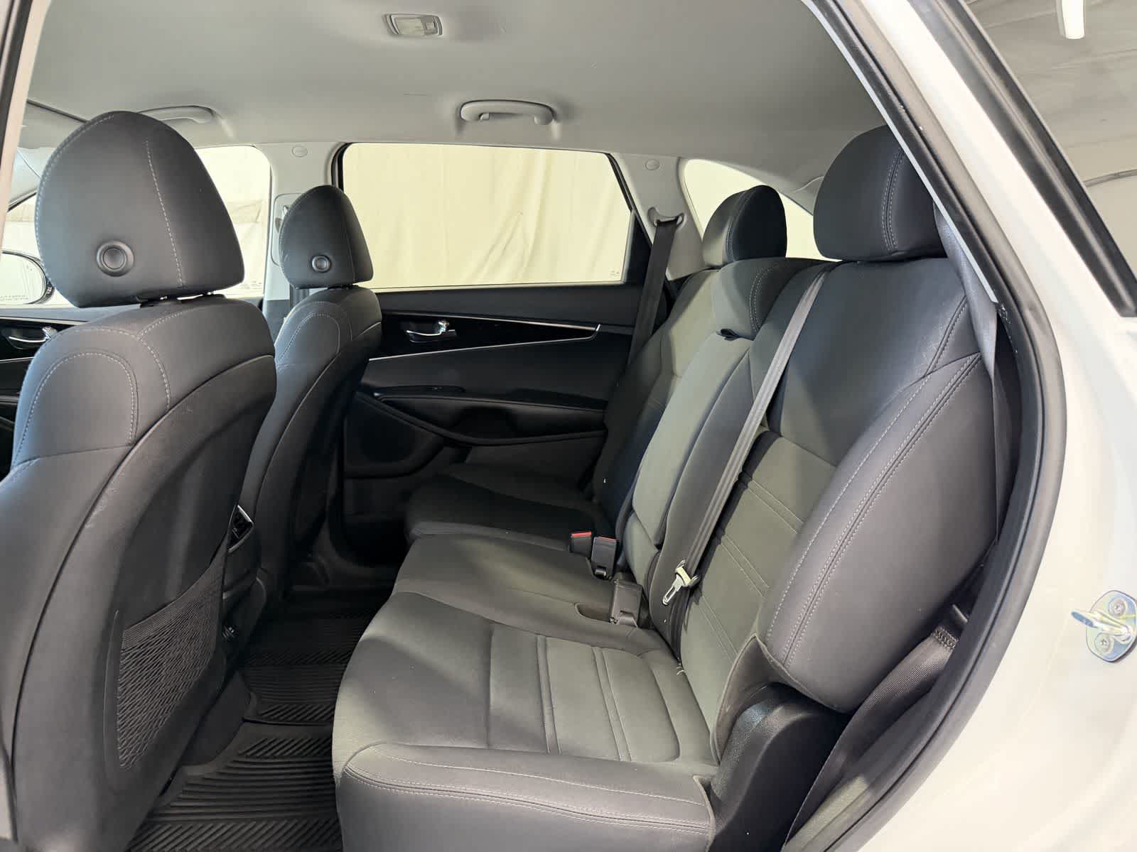 Used 2020 Kia Sorento S AWD/4WD image 12