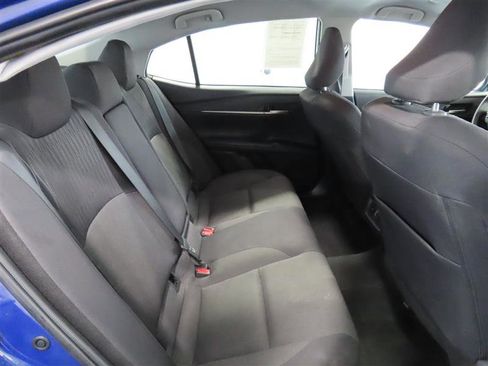 Used 2025 Toyota Camry LE FWD image 33