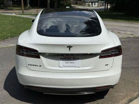 Used 2015 Tesla Model S 85 RWD image 37