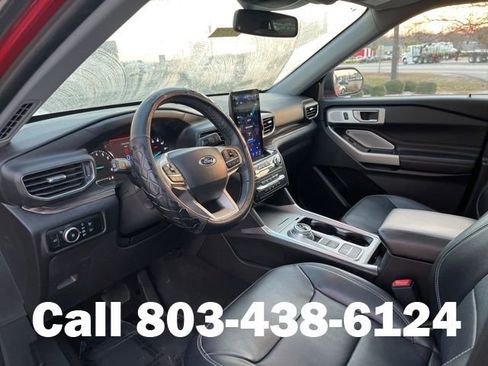 Used 2023 Ford Explorer Limited w/ Limited Technology Package RWD image 6