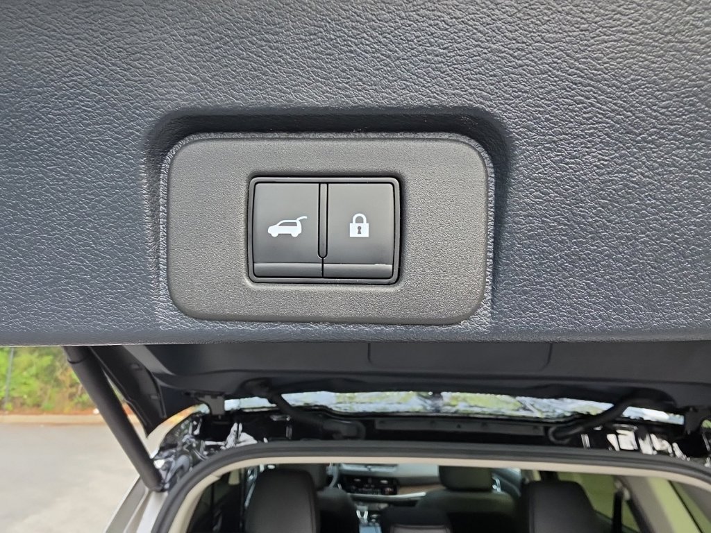 Used 2026 Nissan Rogue Platinum w/ Platinum Premium Package AWD/4WD image 36