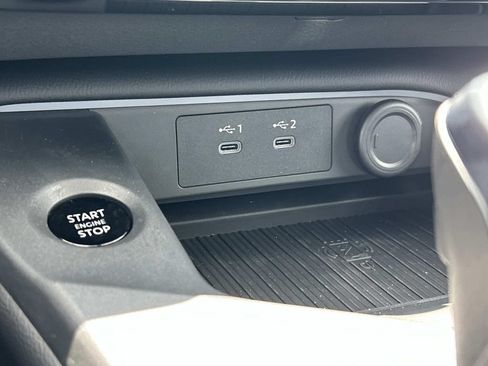 New 2026 Nissan Sentra SV w/ SV Convenience Package FWD image 32