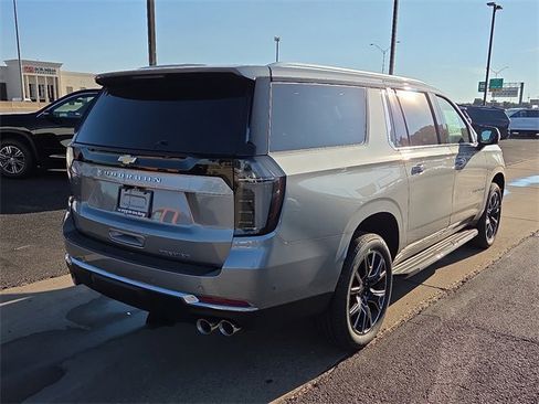 New 2026 Chevrolet Suburban Premier w/ Sun And Tow Package image 4