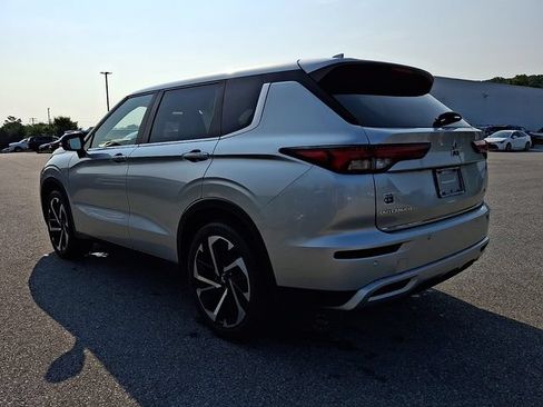 Used 2022 Mitsubishi Outlander SE AWD/4WD image 4