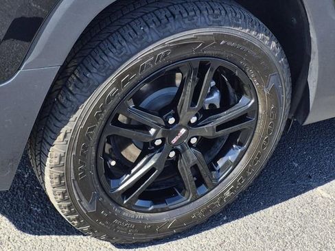 Used 2024 GMC Terrain AT4 w/ Tech Package image 7