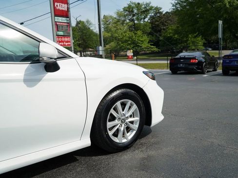 Used 2025 Toyota Camry LE FWD image 11