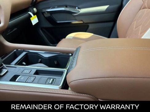 Certified 2026 Nissan Pathfinder Platinum FWD image 7