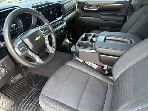 Used 2024 Chevrolet Silverado 1500 LT w/ Z71 Off-Road Package AWD/4WD image 14