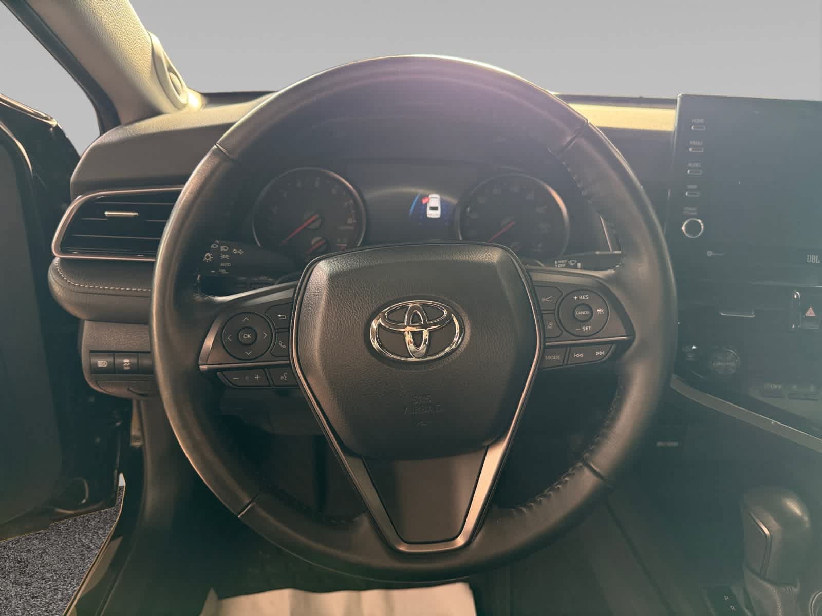 Used 2024 Toyota Camry XSE w/ Navigation Package FWD image 13
