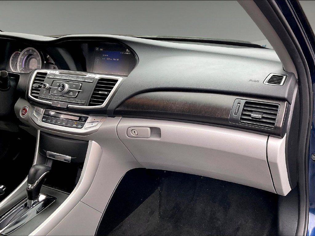 Used 2015 Honda Accord EX image 13
