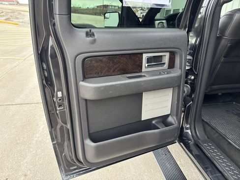 Used 2013 Ford F150 Platinum image 29