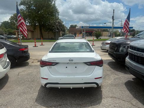 Used 2022 Nissan Sentra S FWD image 8