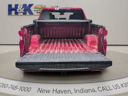 Used 2024 Chevrolet Silverado 1500 RST AWD/4WD image 26