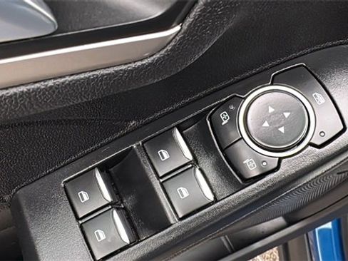 Certified 2022 Ford Escape SEL image 11