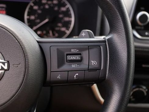 Used 2023 Nissan Rogue S AWD/4WD image 12