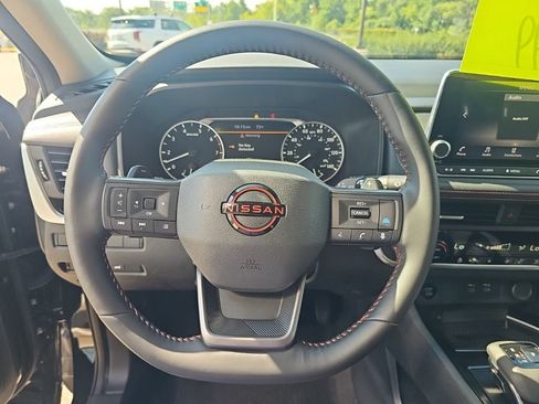 Used 2025 Nissan Rogue SV w/ Rock Creek Premium Package AWD/4WD image 16