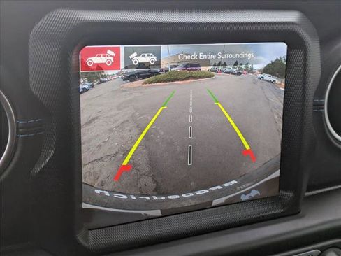 Used 2021 Jeep Wrangler Unlimited Rubicon w/ Steel Bumper Group image 15