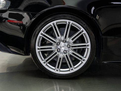 Used 2010 Aston Martin DBS Coupe RWD image 10