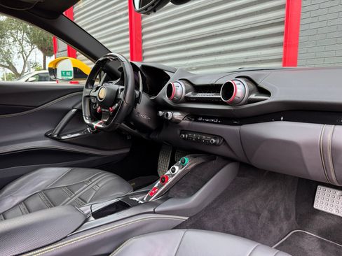 Used 2019 Ferrari 812 Superfast RWD image 54
