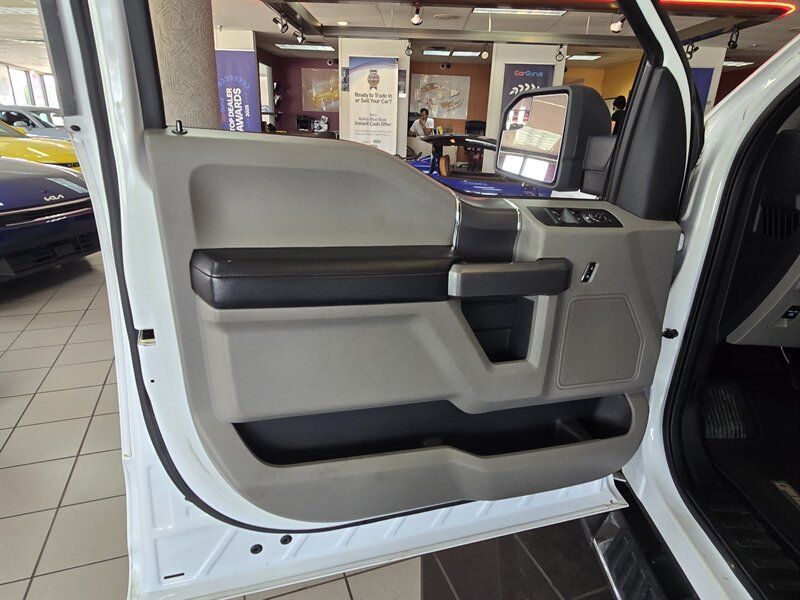 Used 2016 Ford F150 XLT w/ Equipment Group 302A Luxury AWD/4WD image 7