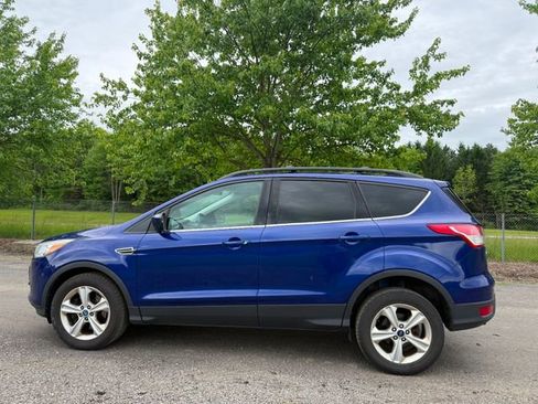 Used 2013 Ford Escape SE FWD image 2