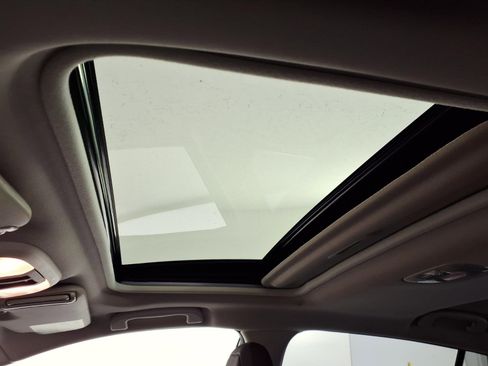 Certified 2024 Subaru Crosstrek 2.0i Premium image 14