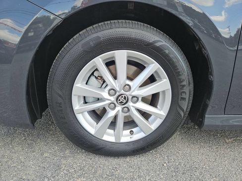 Used 2025 Toyota Camry LE FWD image 28