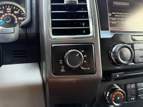 Used 2015 Ford F150 XLT w/ Equipment Group 302A Luxury AWD/4WD image 17