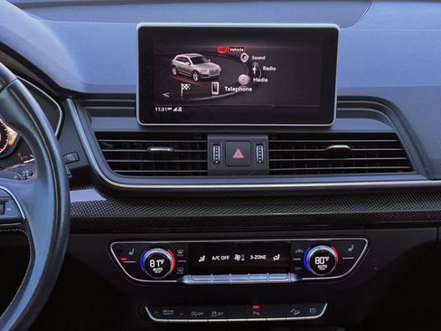 Used 2018 Audi SQ5 Premium Plus w/ S Sport Package image 16