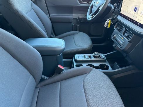 Used 2025 Ford Maverick XL FWD image 18