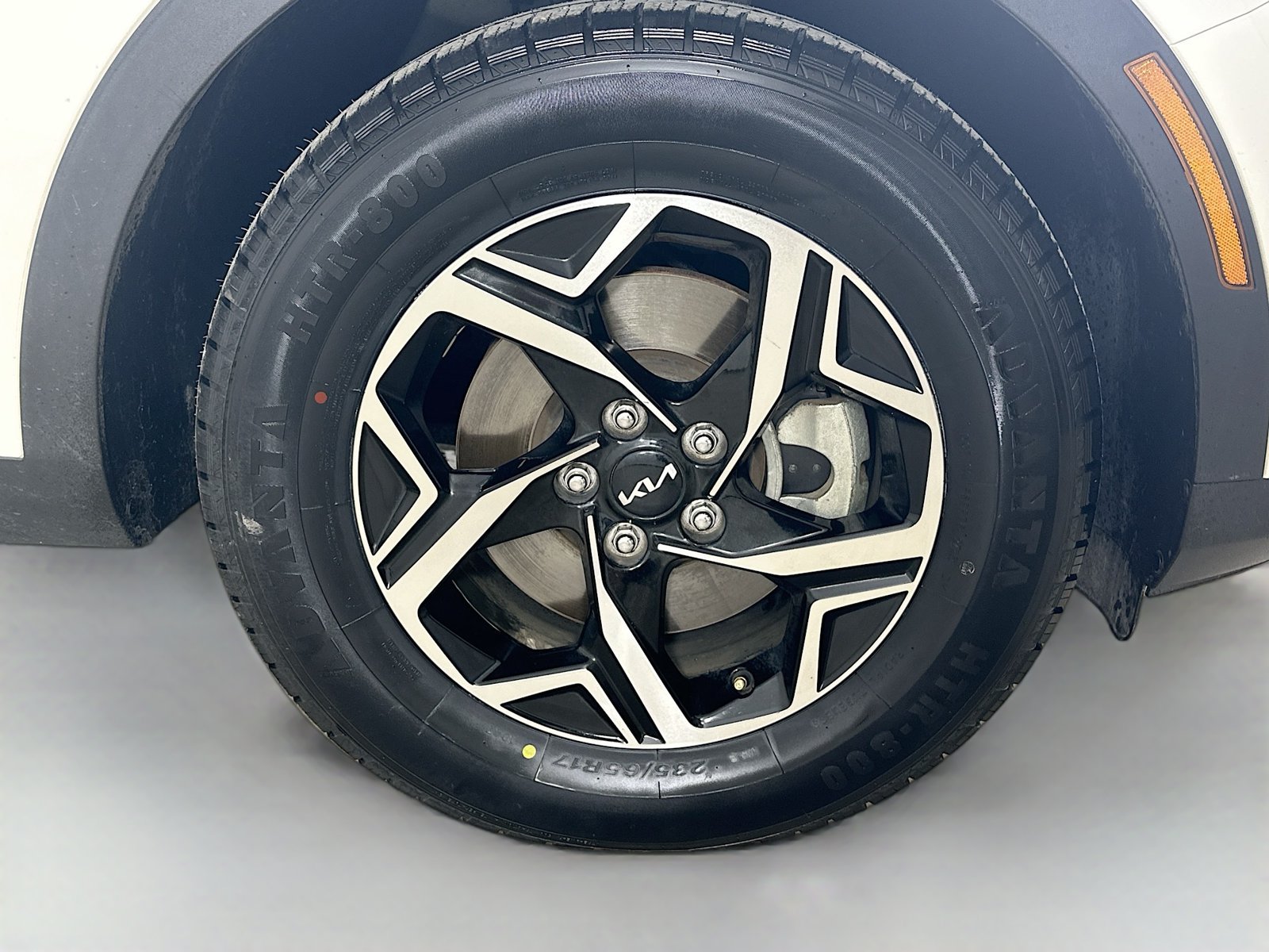 Used 2023 Kia Sportage LX FWD image 10