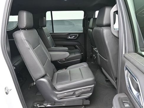 Used 2022 Chevrolet Suburban Z71 image 44