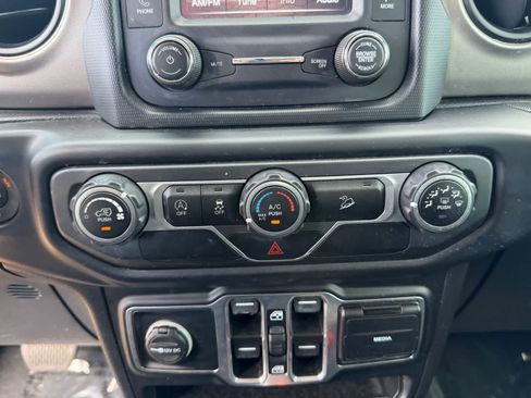 Used 2020 Jeep Wrangler Unlimited Sport S AWD/4WD image 26